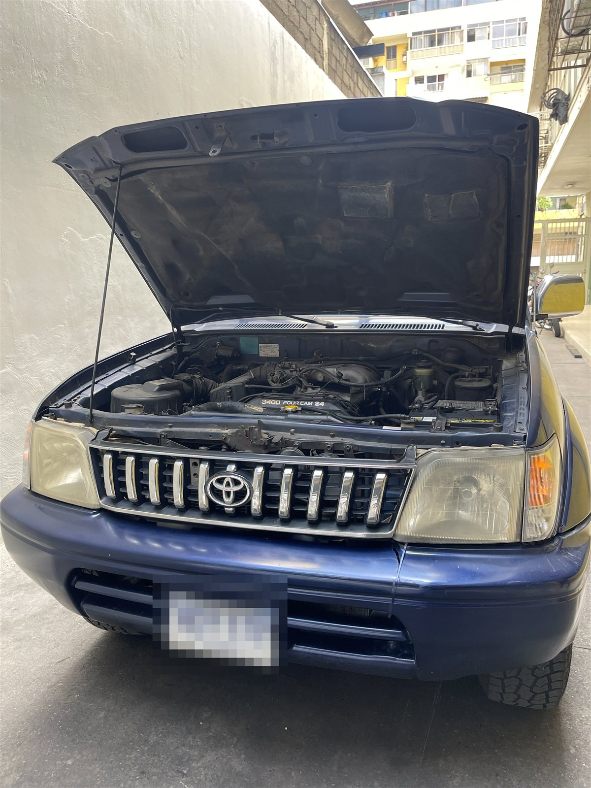 Toyota Land Cruiser